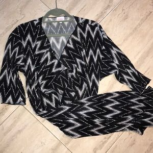 Lula Roe Shirley - Small